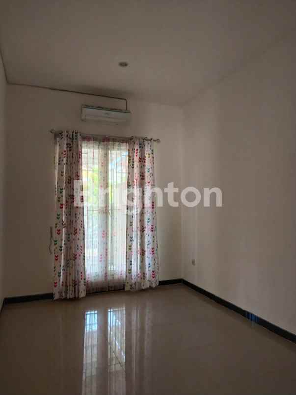 dijual rumah nirwana eksekutif