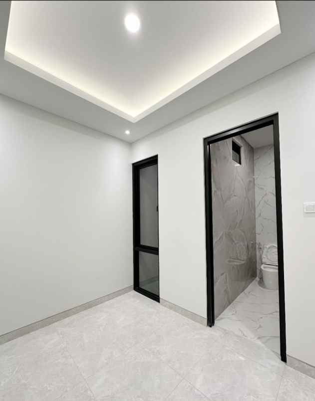 dijual rumah nirwana eksekutif wonorejo