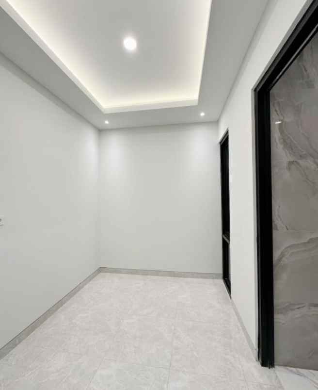 dijual rumah nirwana eksekutif wonorejo