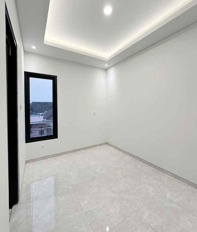 dijual rumah nirwana eksekutif wonorejo