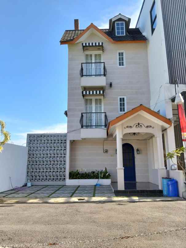 dijual rumah nuansa alam setiabudi