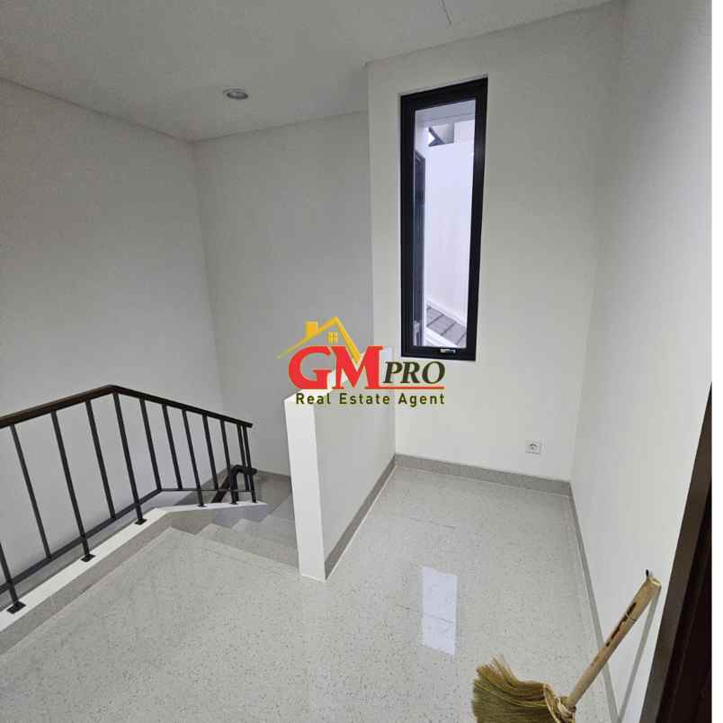 dijual rumah nyaman di podomoro park bandung