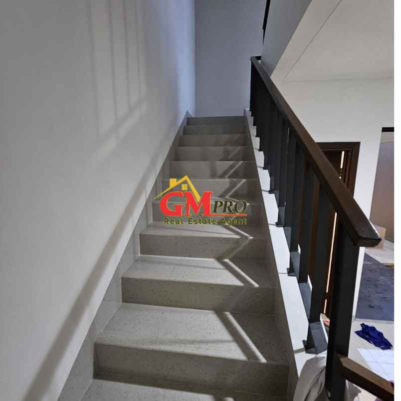 dijual rumah nyaman di podomoro park bandung