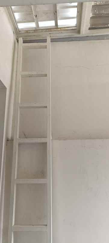 dijual rumah pakuwon city