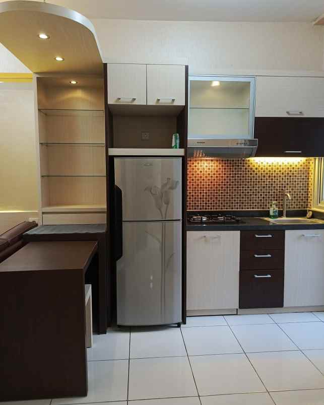 dijual rumah pakuwon city