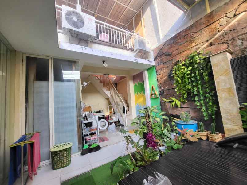 dijual rumah pakuwon city cluster san antonio surabaya