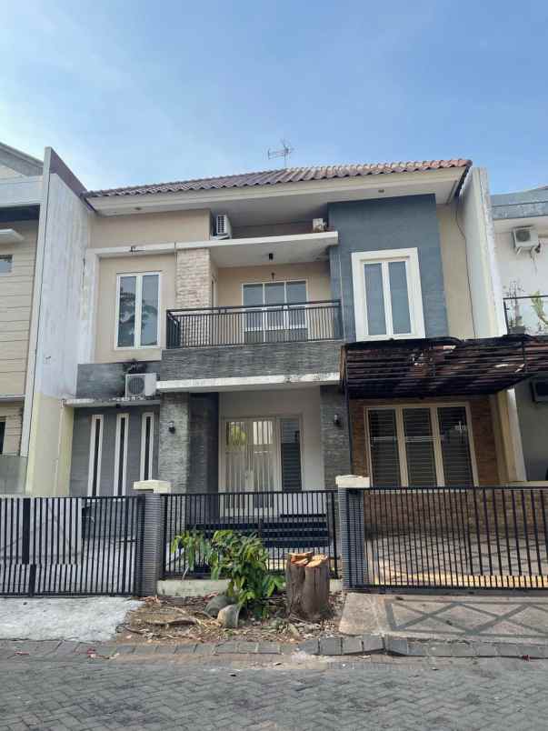 dijual rumah pakuwon city san diego