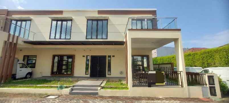 Dijual Rumah 2 Lantai Full Renov Di Palm Villas Batam Center