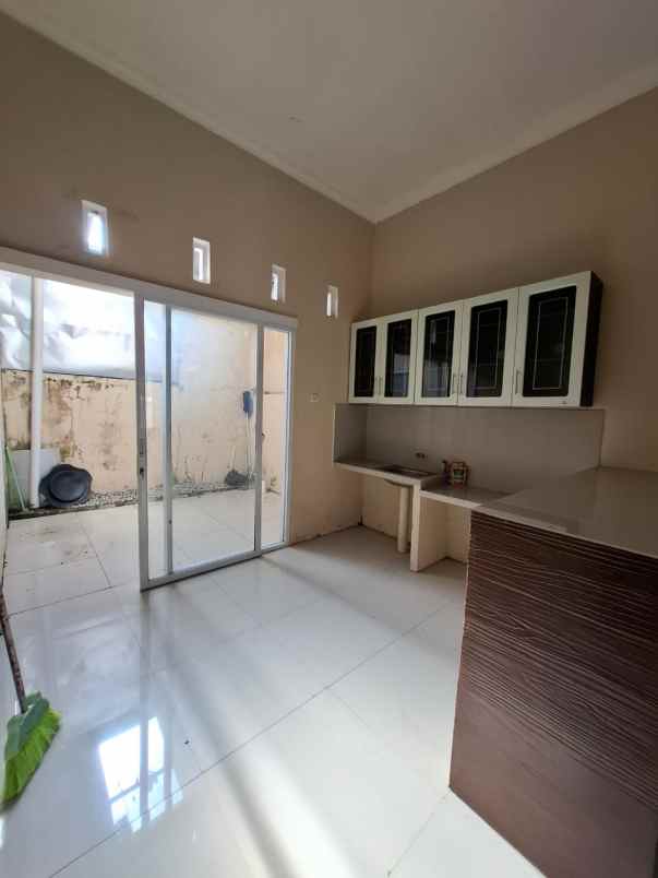 dijual rumah pamella 7