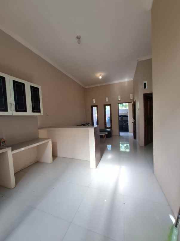 dijual rumah pamella 7