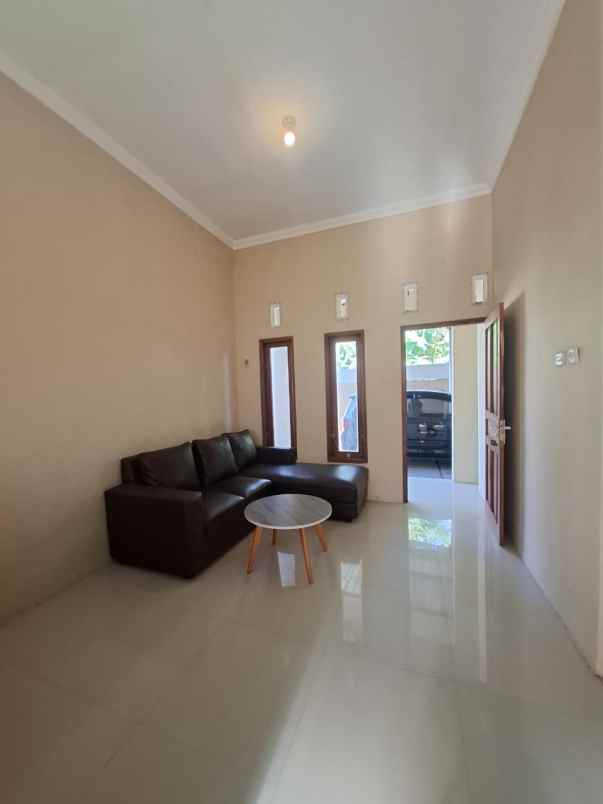 dijual rumah pamella 7