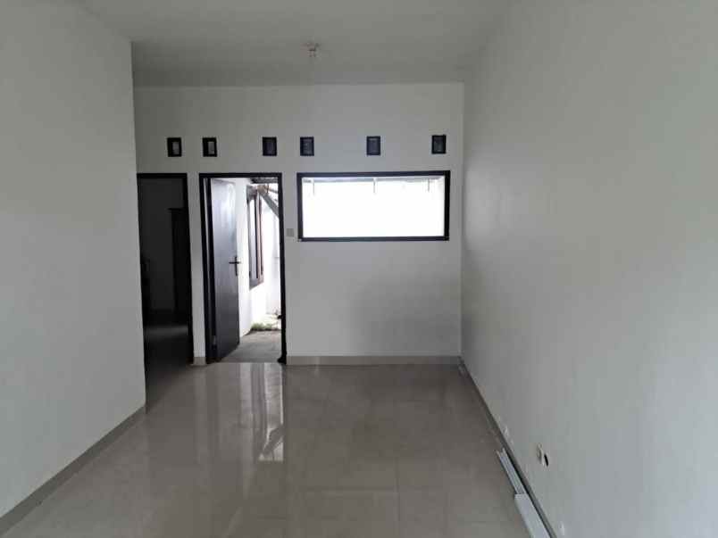 dijual rumah pamulang lestari residence