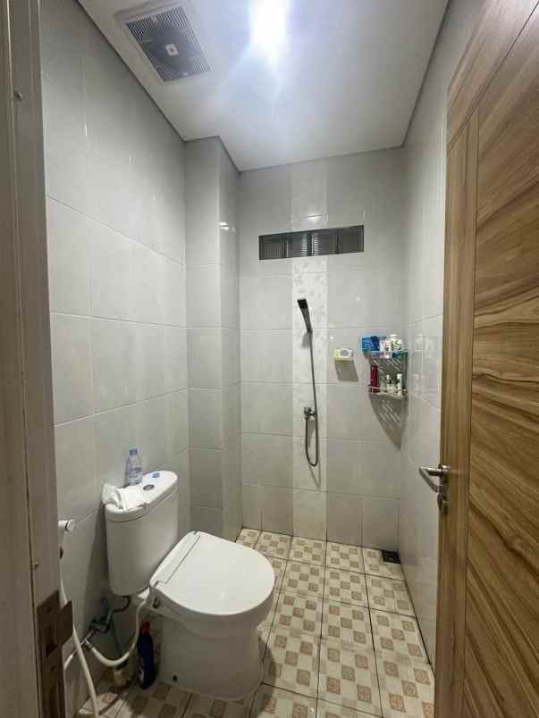 dijual rumah pamulang timur