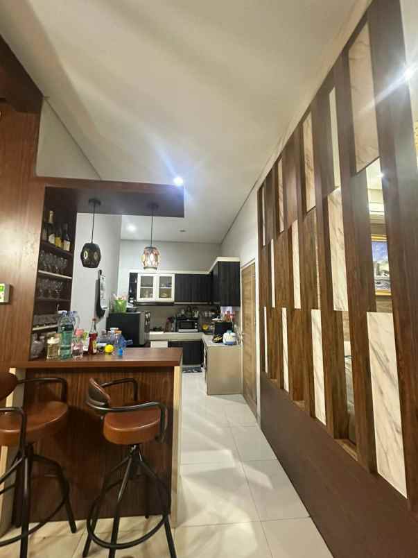 dijual rumah pamulang timur