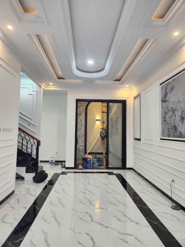 dijual rumah pancoran mas