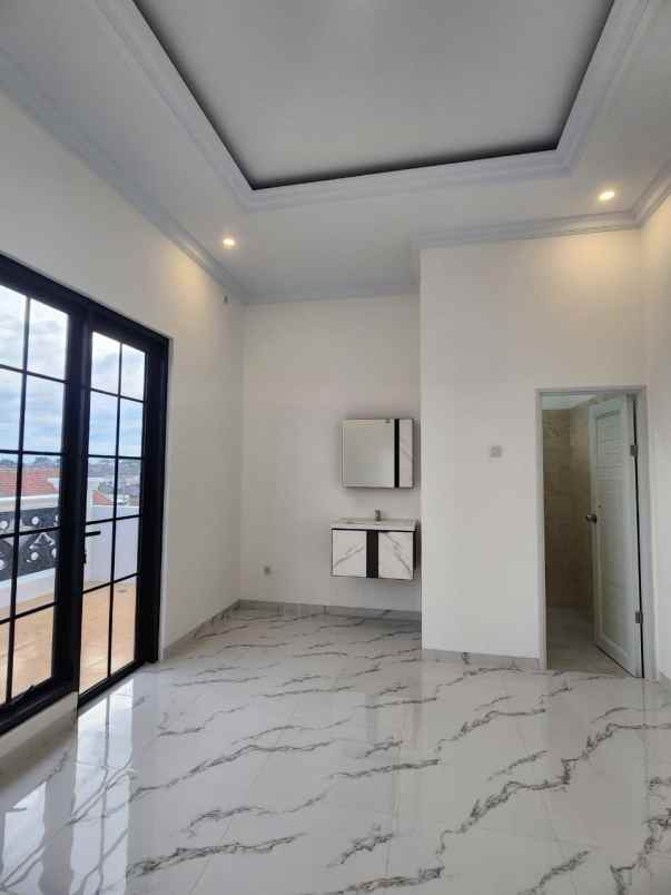 dijual rumah pancoran mas