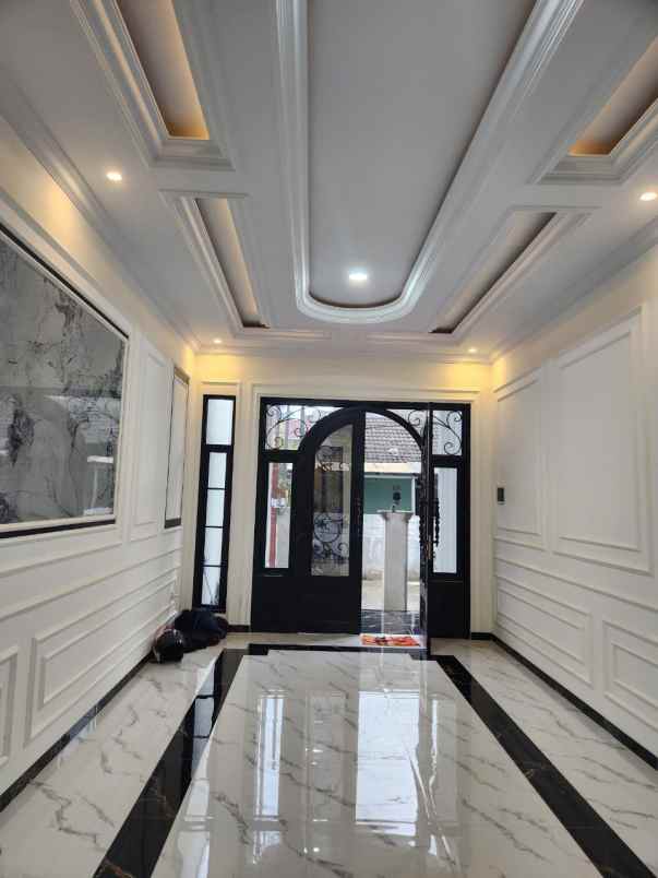 dijual rumah pancoran mas