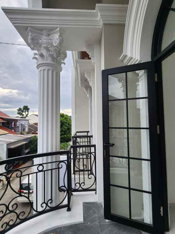 dijual rumah pancoran mas