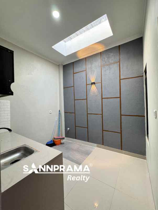 dijual rumah pancoran mas depok