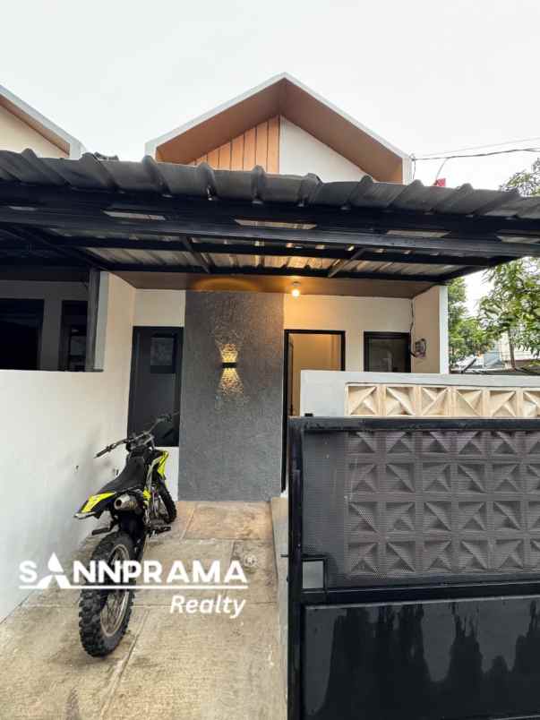 dijual rumah pancoran mas depok