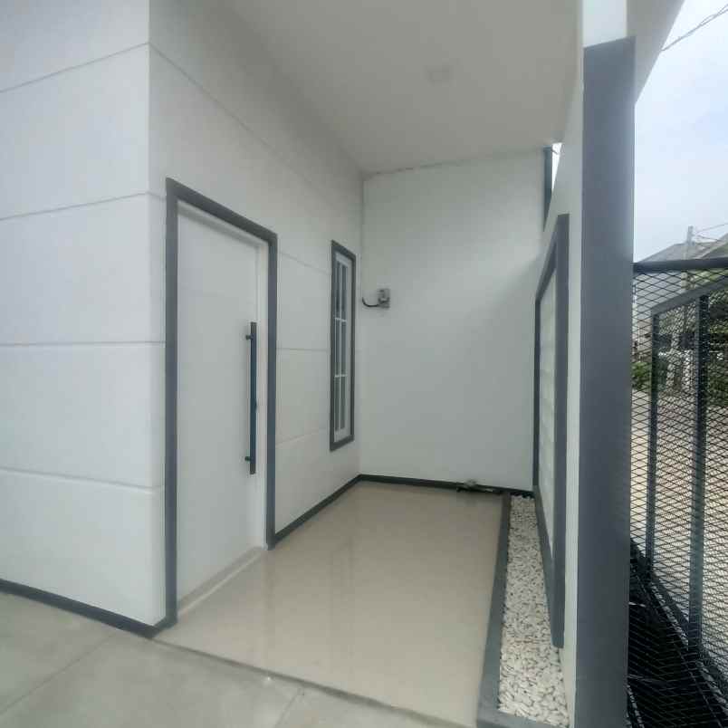 dijual rumah panjibuwono city