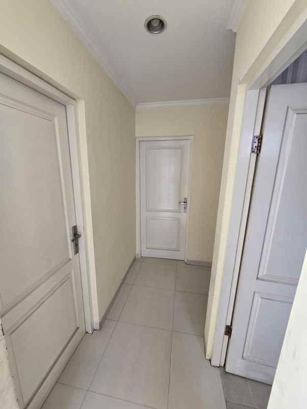 dijual rumah panunggangan barat cibodas