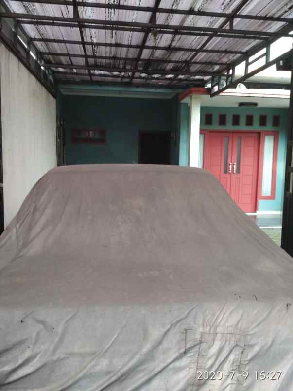 dijual rumah pasar lembang