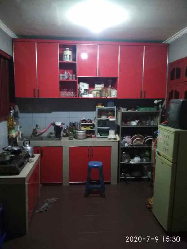 dijual rumah pasar lembang