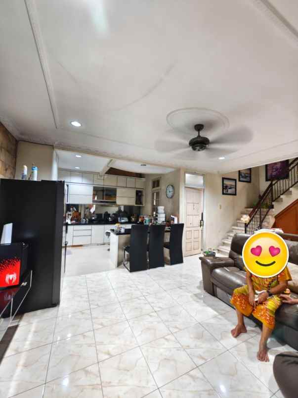 dijual rumah pegadungan kalideres
