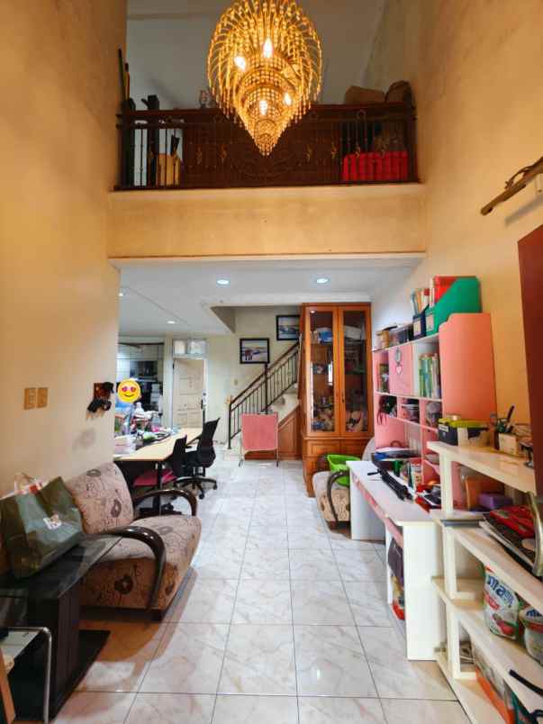 dijual rumah pegadungan kalideres