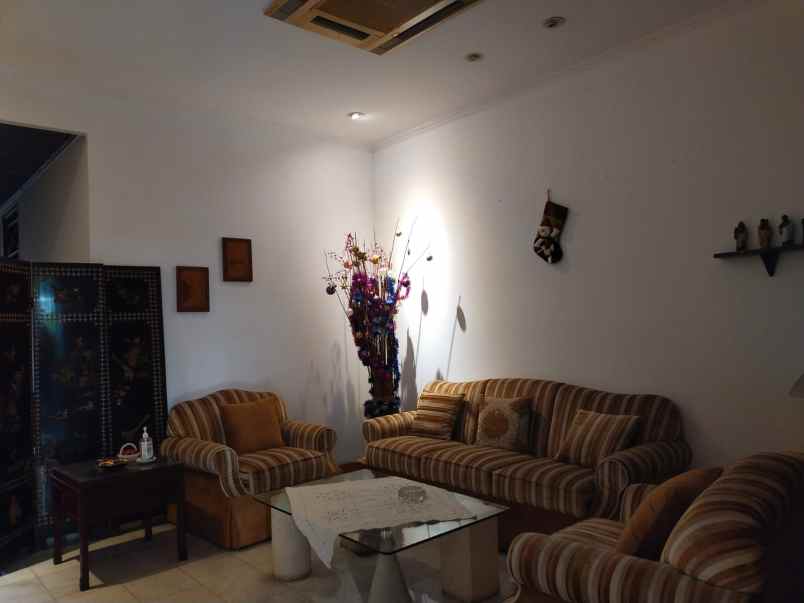 dijual rumah pejaten jakarta selatan