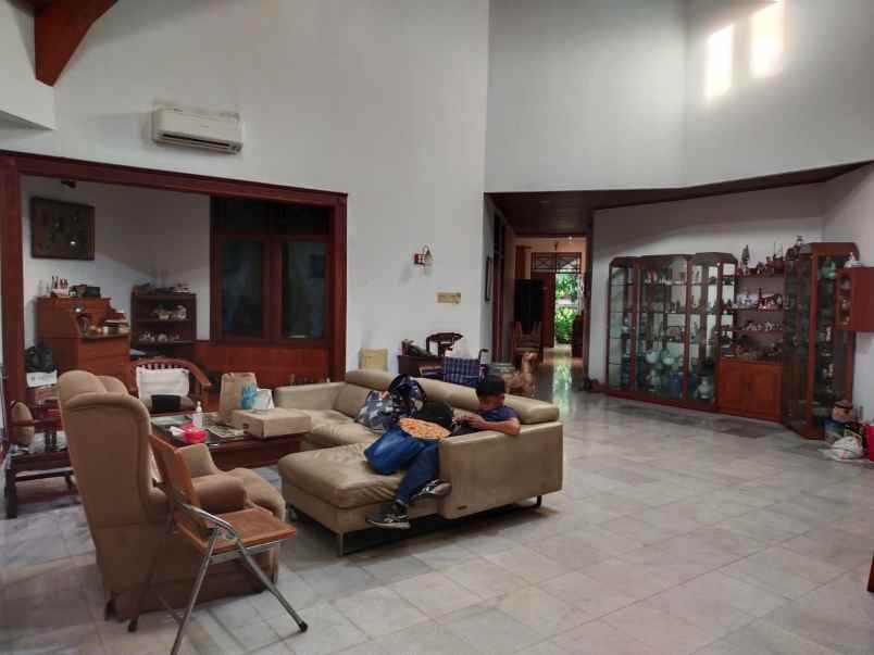 dijual rumah pejaten jakarta selatan