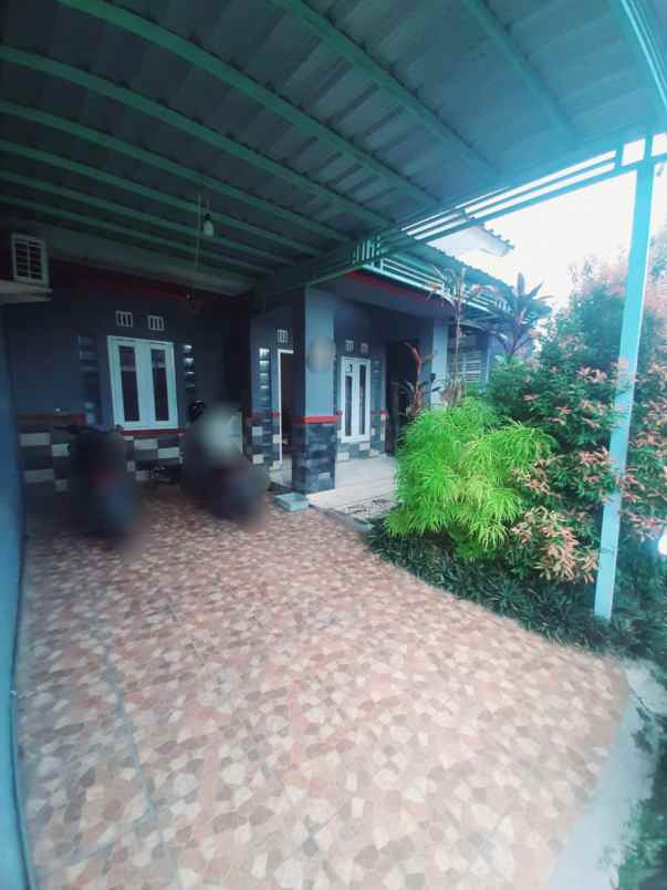 dijual rumah perum permata tembalang