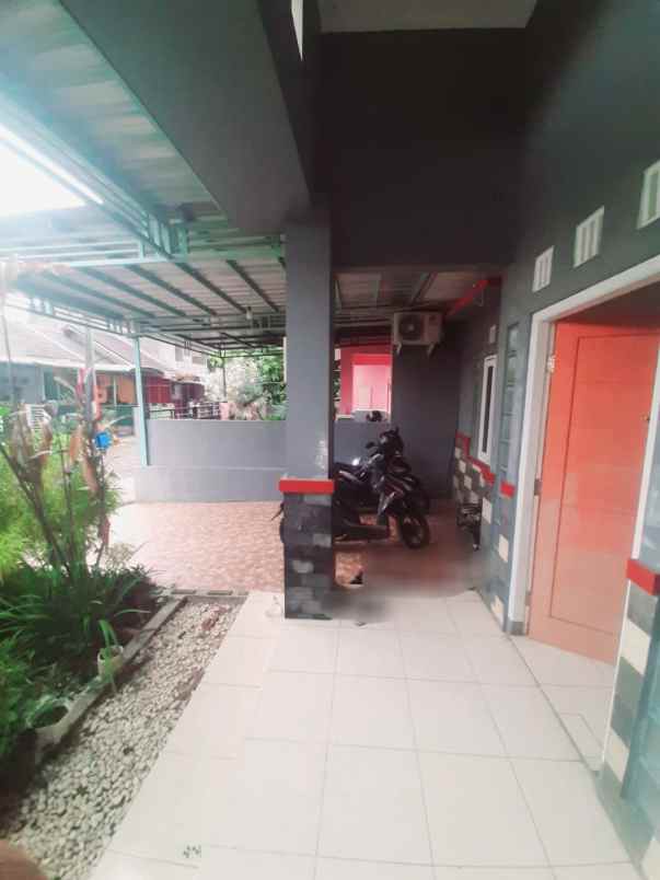 dijual rumah perum permata tembalang