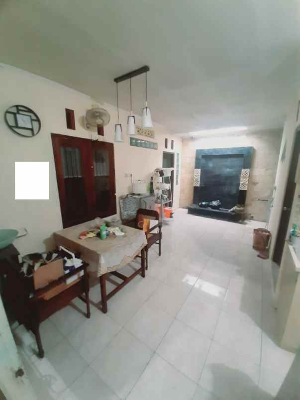 dijual rumah perum permata tembalang