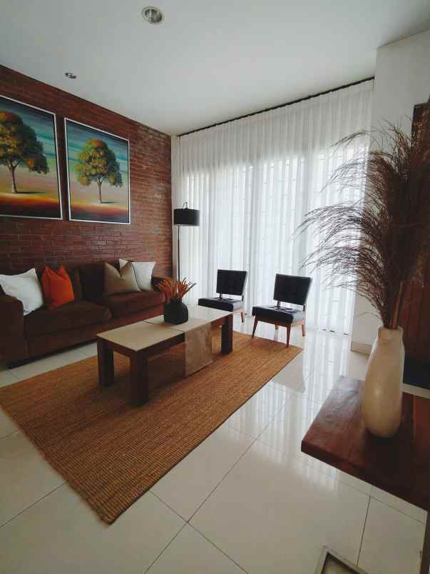 dijual rumah perumahan bulog