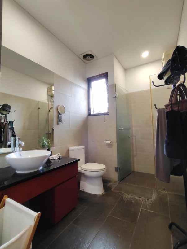 dijual rumah perumahan bulog