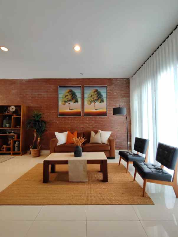 dijual rumah perumahan bulog