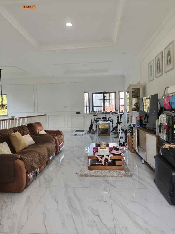 dijual rumah perumahan citra gran cibubur