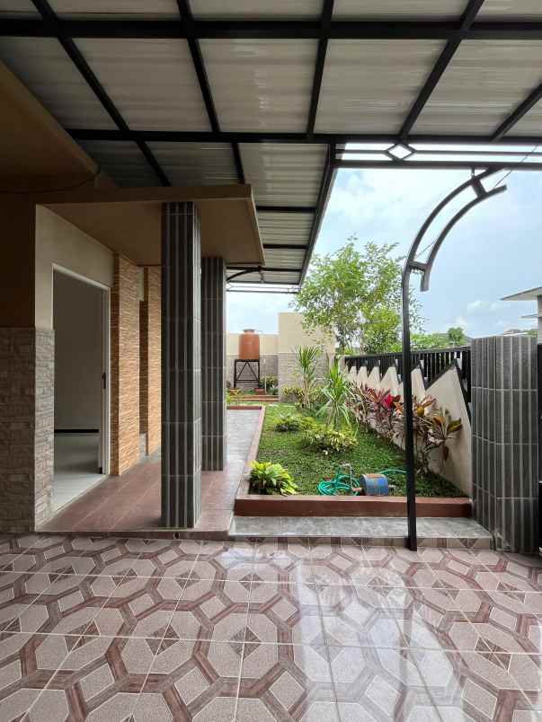 dijual rumah perumahan karangploso malang