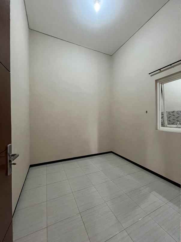 dijual rumah perumahan karangploso malang