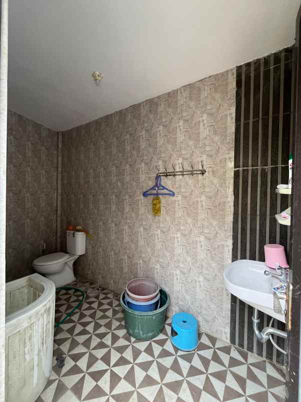 dijual rumah perumahan karangploso malang