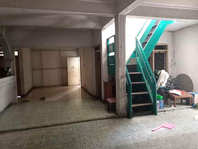 dijual rumah perumahan kutisari indah
