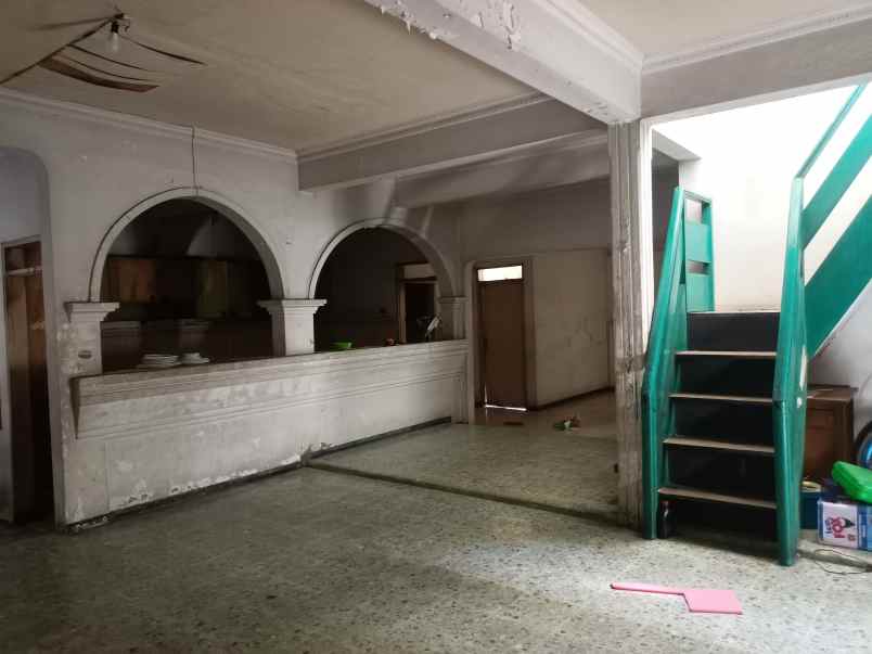 dijual rumah perumahan kutisari indah