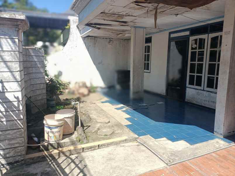 dijual rumah perumahan kutisari indah