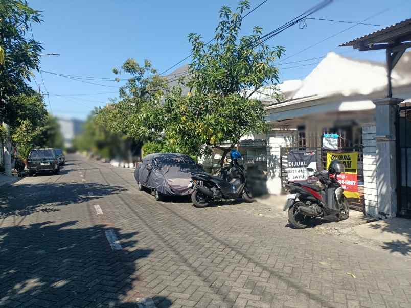 dijual rumah perumahan kutisari indah