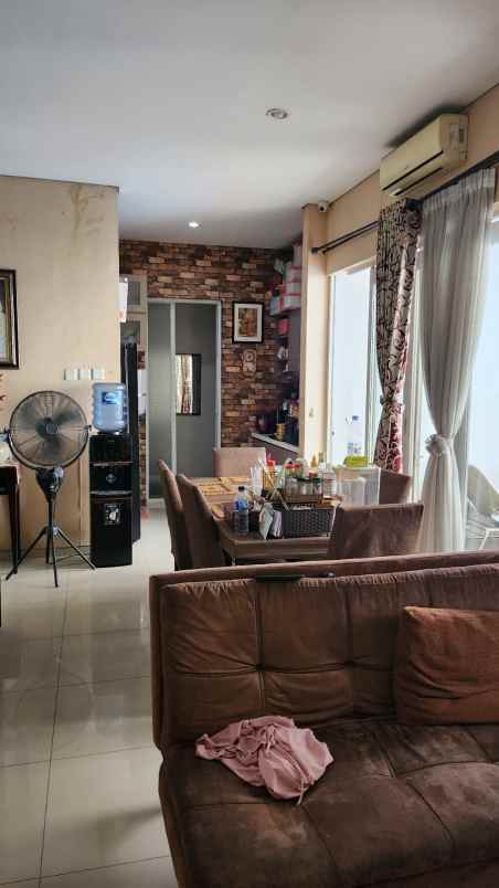 dijual rumah perumahan metland menteng