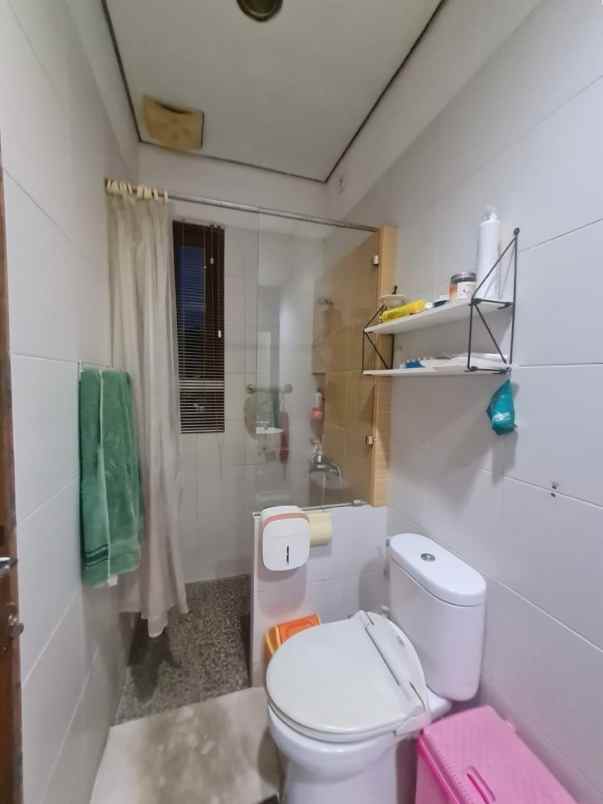 dijual rumah perumahan puri gading