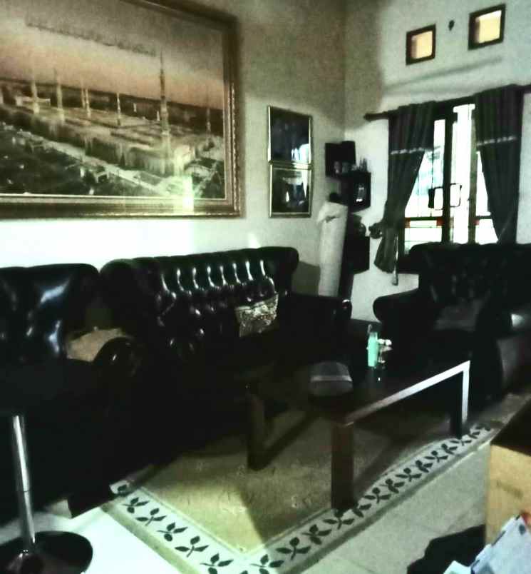 dijual rumah pesona khayangan margonda