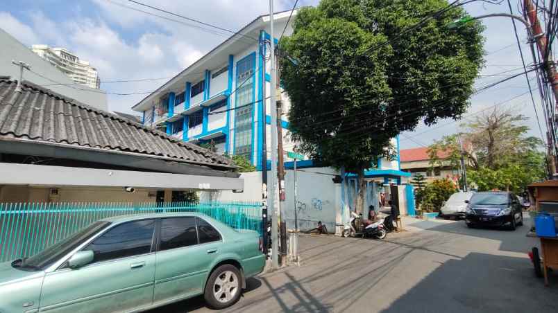 dijual rumah petojo utara